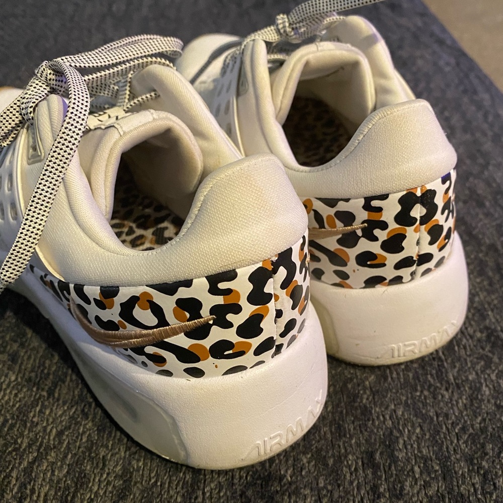 Nike barely worn Air Force 1s